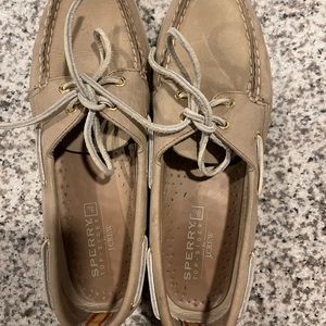 Sperry boat shoes